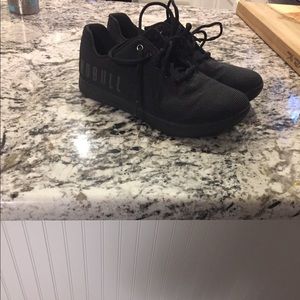 Nobull trainers 9.5